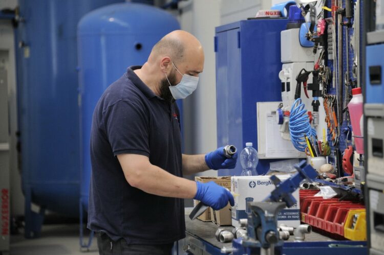 In forte calo la domanda di lavoro