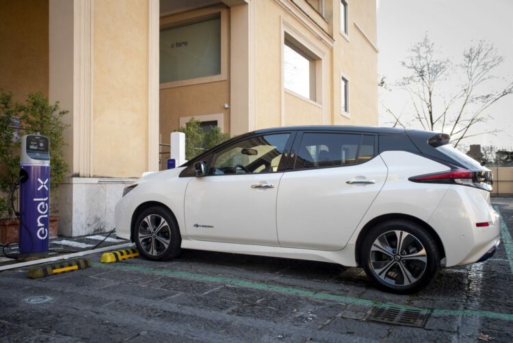 Nissan ed Enel per la mobilità elettrica