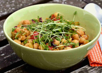 Salute, cucina Healthy spopola: 5 super cibi trend del 2021