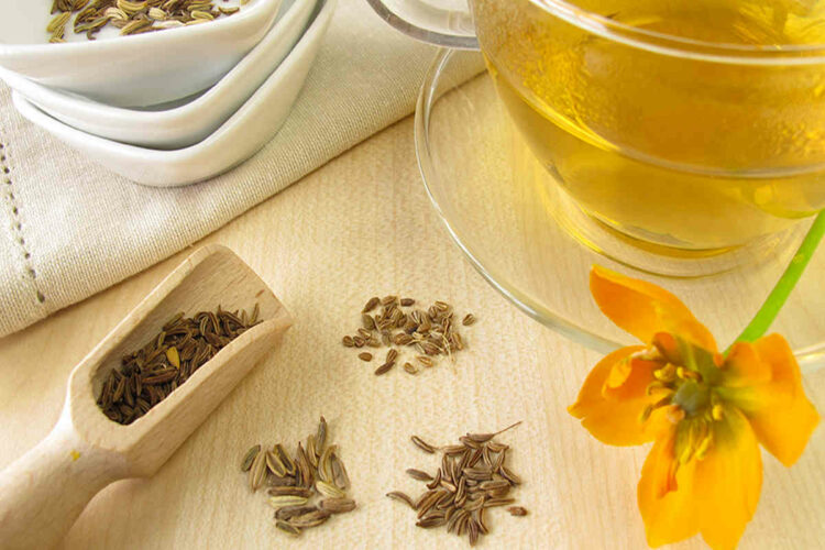 Tisana al finocchietto contro pancia gonfia e flatulenza