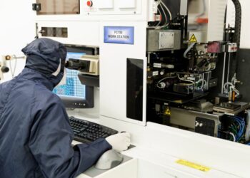 5G, Leonardo, partnership con O2 per studio