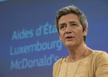 Tlc: Rete unica, Vestager smentisce il via libera di Bruxelles