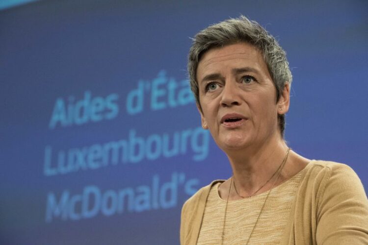 Tlc: Rete unica, Vestager smentisce il via libera di Bruxelles