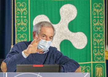 Bertolaso: Una dose di vaccino a tutti, solo chiusure non bastano