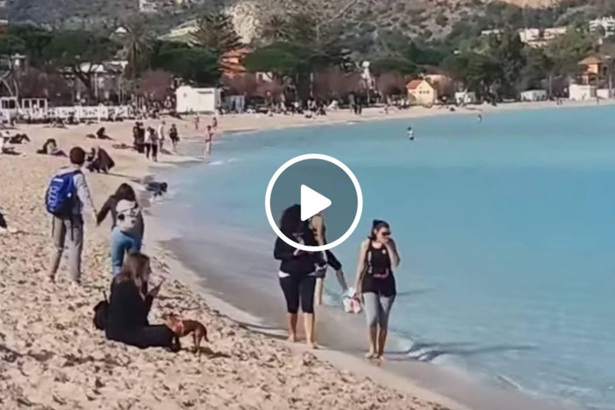 Tutti in spiaggia, a Mondello sembra estate VIDEO