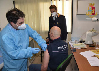 vaccini polizia di stato