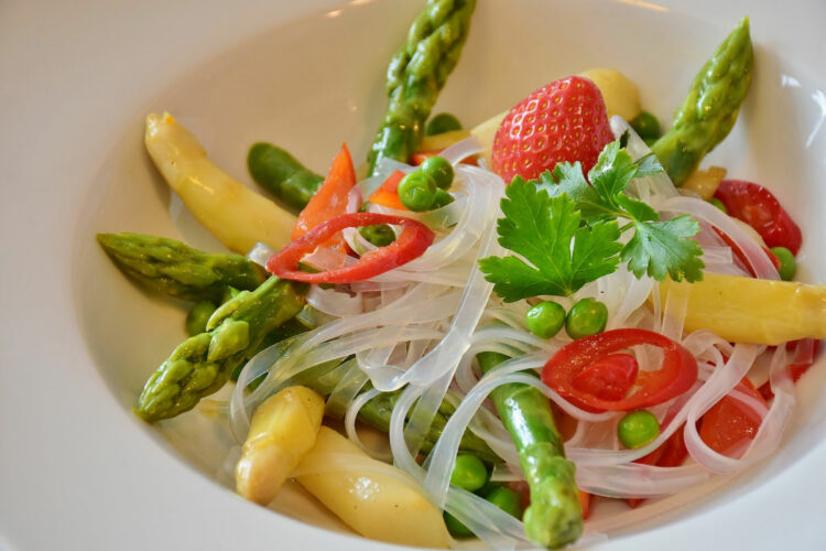 Dieta di primavera: cosa mangiare e menù settimanale