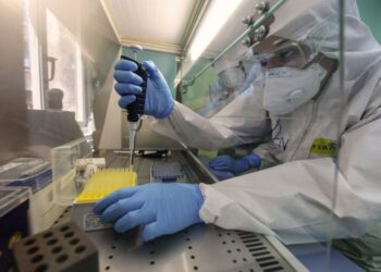 Lattoferrina contro il Covid, la glicoproteina del latte materno