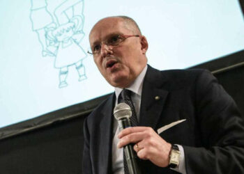 Covid, Ricciardi: serve lockdown, scienziati devono dire verità