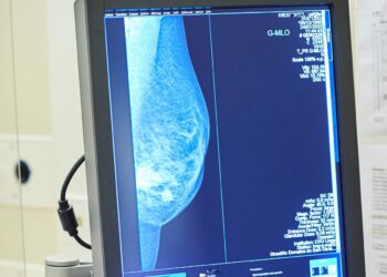Tumore al seno: test genomici non ancora rimborsati