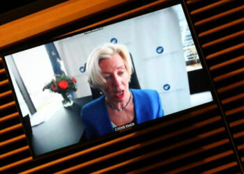 AstraZeneca, trombosi rare: coaguli di sangue associati a trombocitopenia