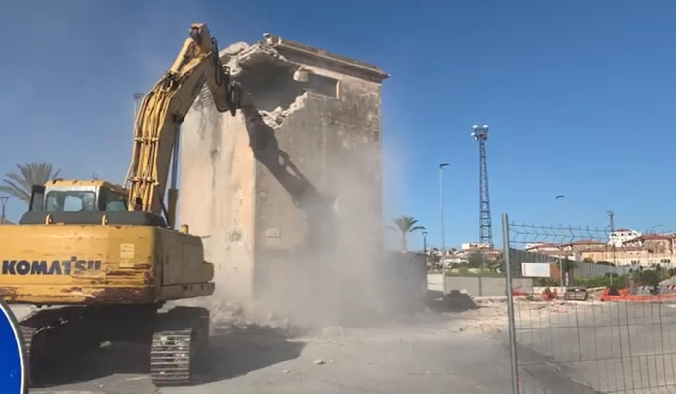 Scicli, demolizione cabina Enel a Jungi VIDEO