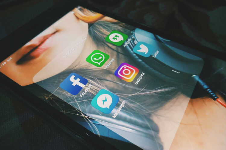 WhatsApp: ecco il metodo per non essere spiati