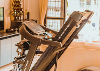 Allenamento a casa per dimagrire la pancia: fitness per fisico bestiale