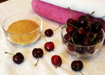 Ciliegie per maschera di bellezza viso: 3 ricette