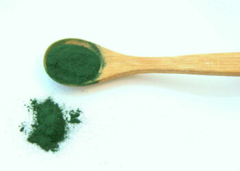 Spirulina per perdere peso: cos'è e come funziona