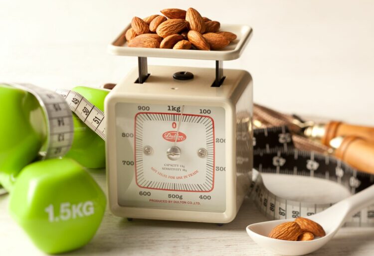Summer diets, almonds allies of the line