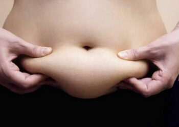 Come eliminare la pancia molle e la pancia gonfia? Ecco alcuni trucchi