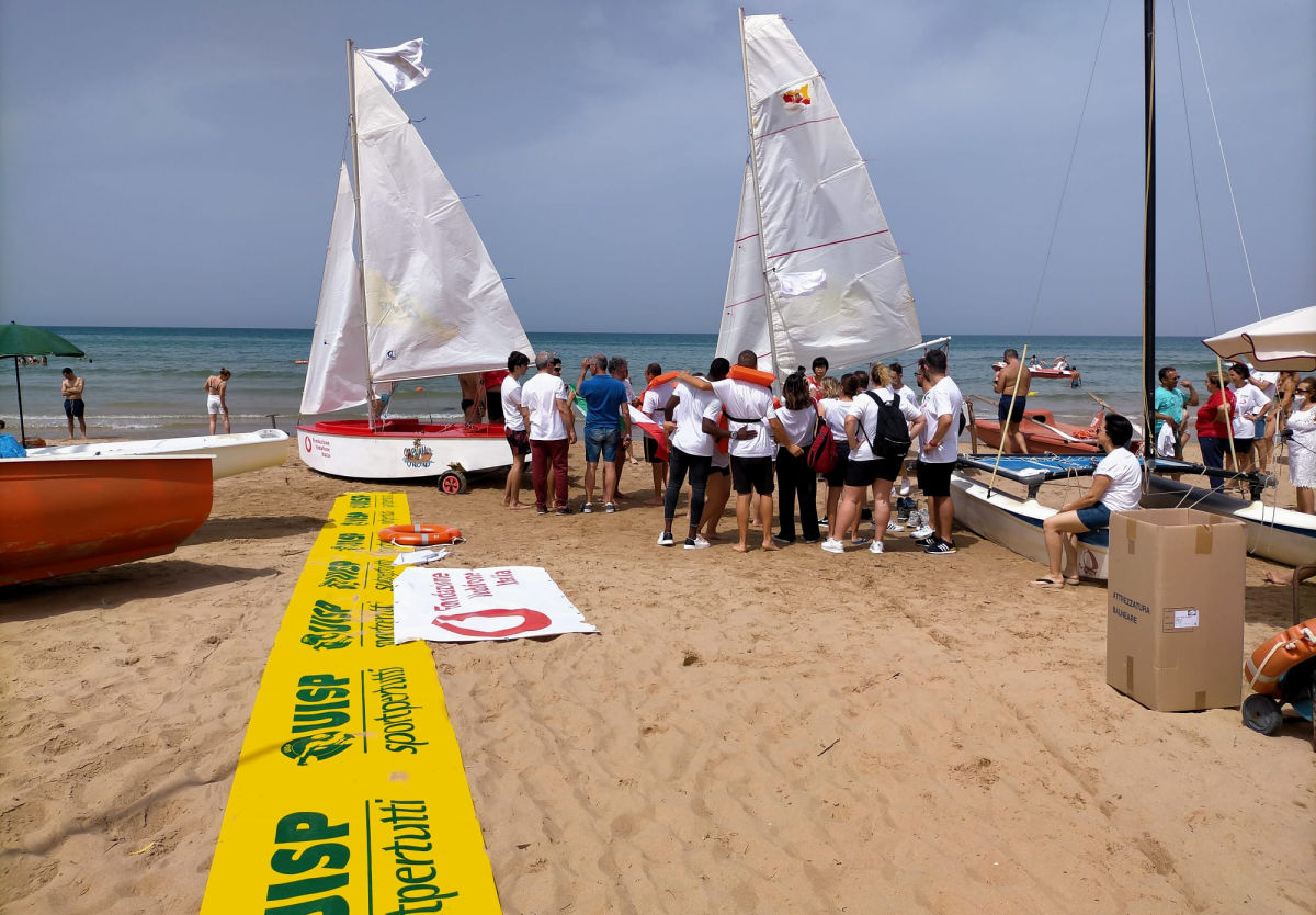 Scoglitti varata la barca Medusa dell’inclusione VIDEO