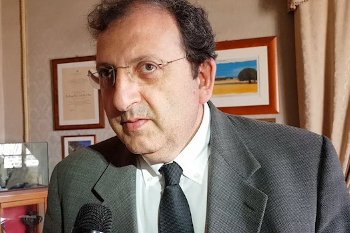 Contagi Covid in aumento a Scicli: ripristinare drive in per tamponi