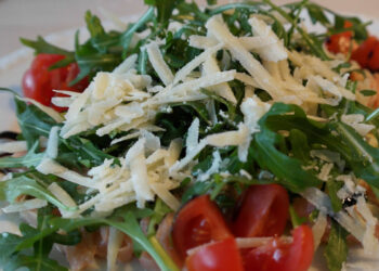 Mangiare fuori e dieta: ecco cosa scegliere per non ingrassare