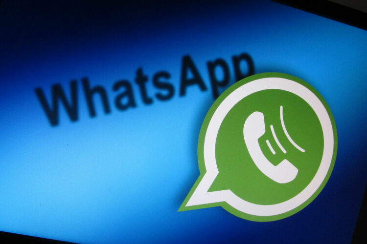 WhatsApp lancia novità su messaggi vocali