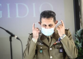 Figliuolo: Campagna vaccino procede, dosi aggiuntive Pfizer