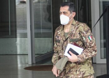 Vaccino, Figliuolo: Dopo ferragosto corsie preferenziali per i giovani