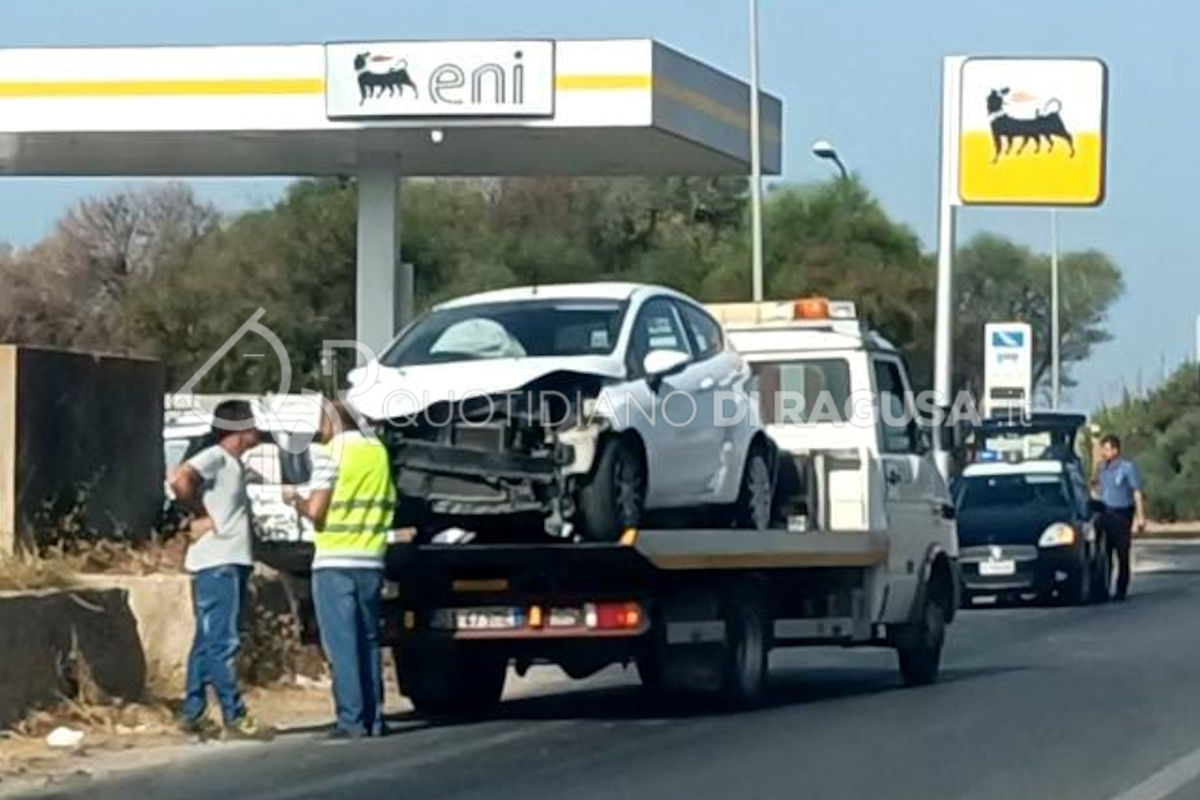 Incidente sulla Scicli Donnalucata FOTO
