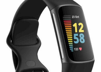 Fare fitness con il nuovo braccialetto Fitbi: sensori per la salute corporea