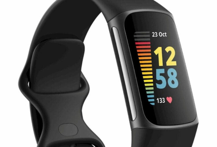 Fare fitness con il nuovo braccialetto Fitbi: sensori per la salute corporea