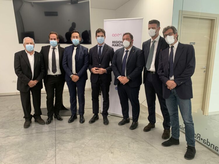 Open Fiber, la banda ultralarga arriva nei piccoli borghi delle Marche