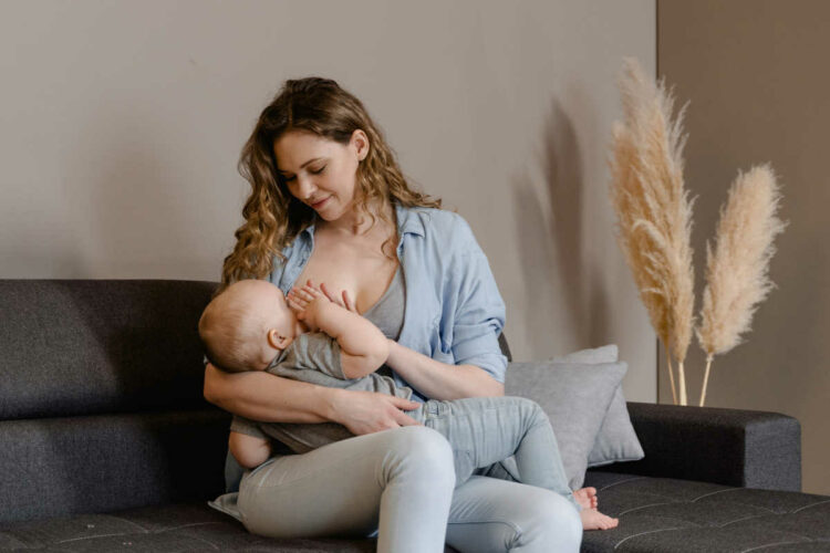 Uno straordinario rimedio naturale per le mamme che allattano