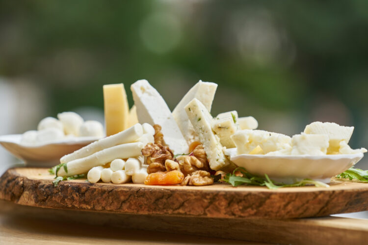 Dieta ricca di latticini riduce il rischio di malattie cardiovascolari? lo studio