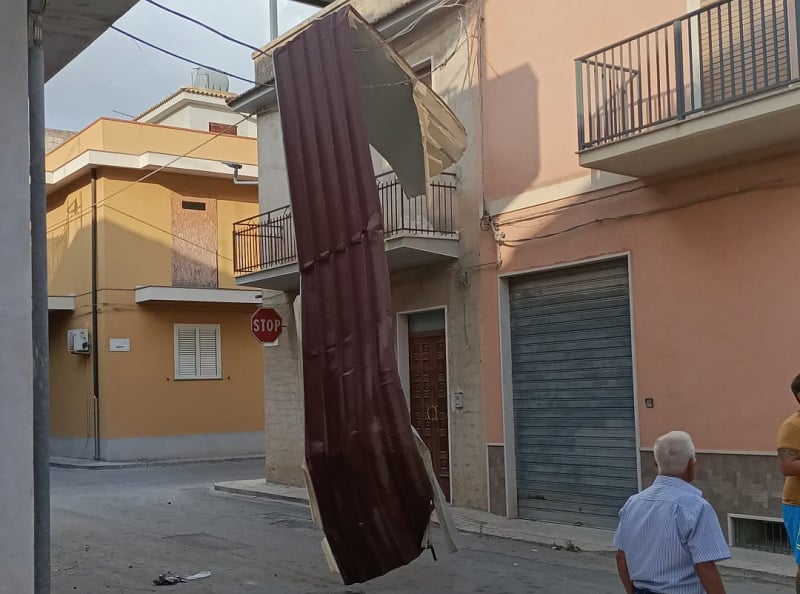 Tromba d’aria su Rosolini VIDEO