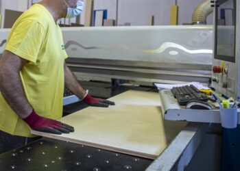 Lavoro, a luglio saldo annuo positivo con +605.000 contratti