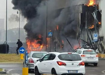 aereo caduto san donato milano