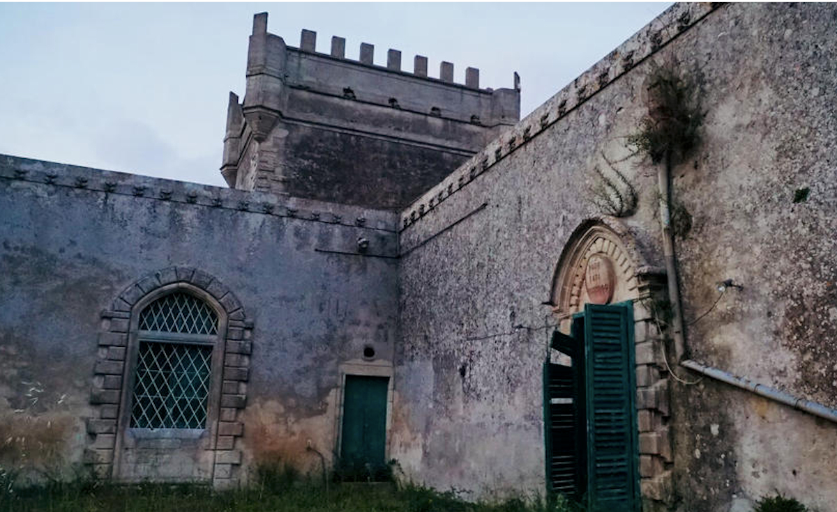 Castello Ragusa, il fantasma della dama sulle Torre il 7 di ogni mese