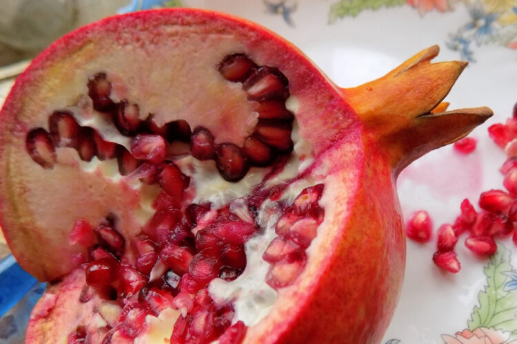 Dieta della melagrana, brucia grassi e perdi 3 kg prima di Natale