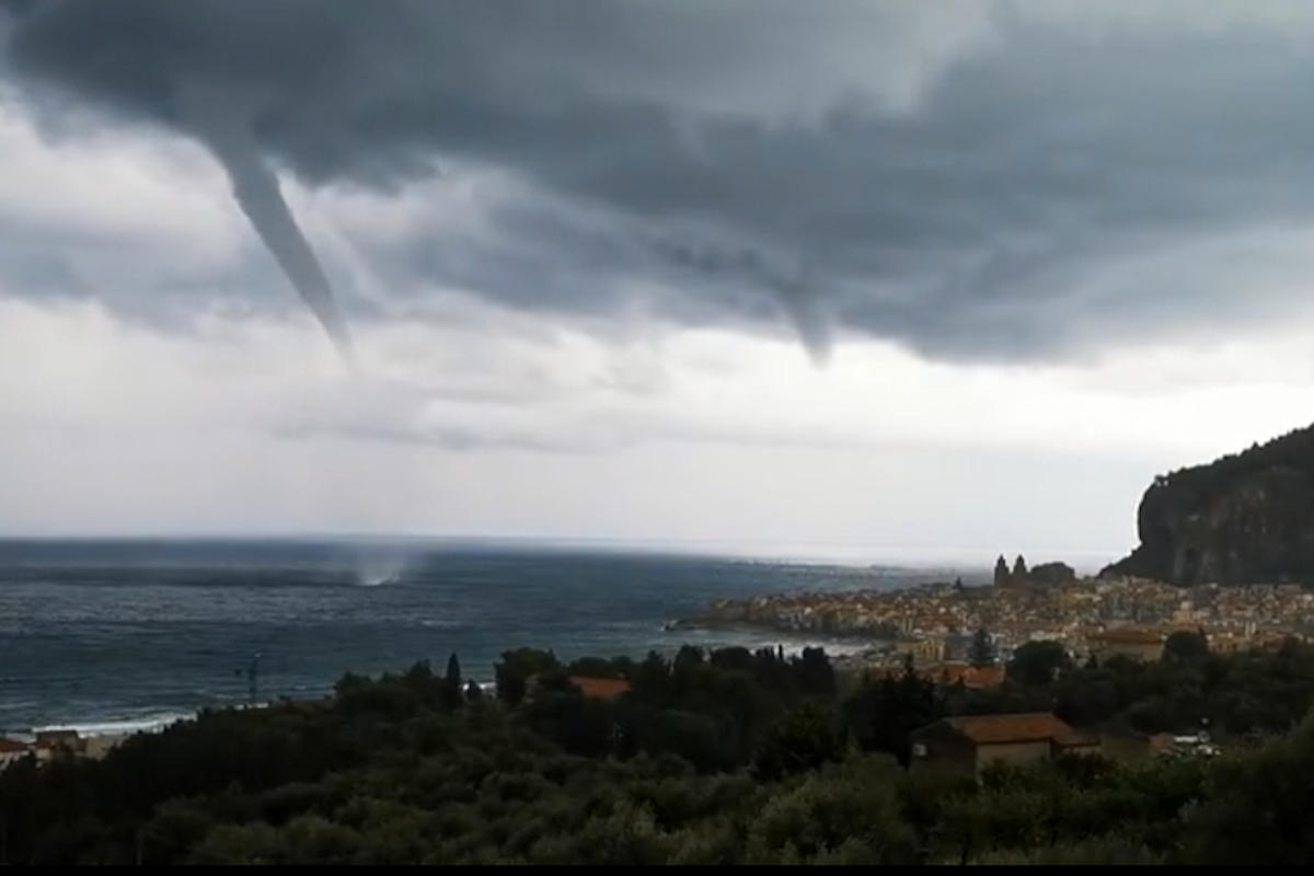 Maltempo: due trombe marine al largo di Cefalù VIDEO