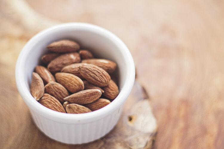 Spuntino dietetico: cosa mangiare e metà mattina e metà pomeriggio