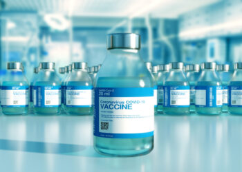 Terza dose vaccino, se non si fa aumentano i contagi Covid