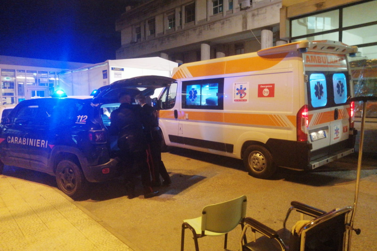 Vittoria, rumeni devastano Pronto Soccorso e picchiano infermieri