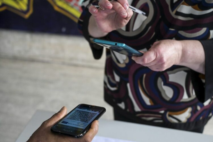 Green pass, il Garante della Privacy: Attenti alle app pirata