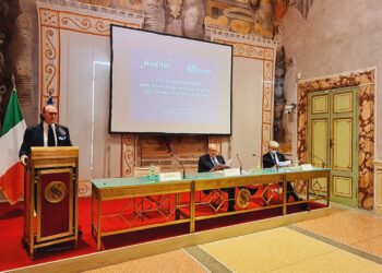 5 schermi in ogni famiglia, Internet cambia la Tv