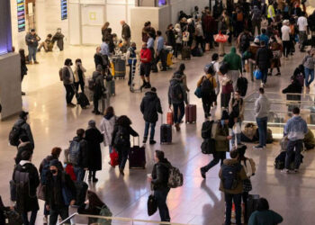 Variante Omicron e impennata contagi Covid, stato d'emergenza a New York