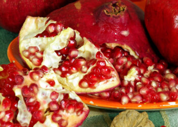 Dieta della melagrana a novembre: perdi peso e fai il pieno di vitamine