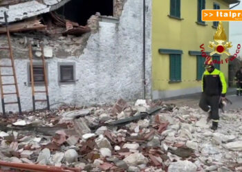 Crolla palazzina in provincia di Pistoia, illesi i residenti