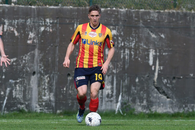 Lecce agli ottavi di Coppa Italia, 2-0 allo Spezia