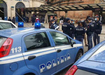 Covid, obbligo vaccinale scuola e forze dell'ordine: ecco cosa cambia da oggi